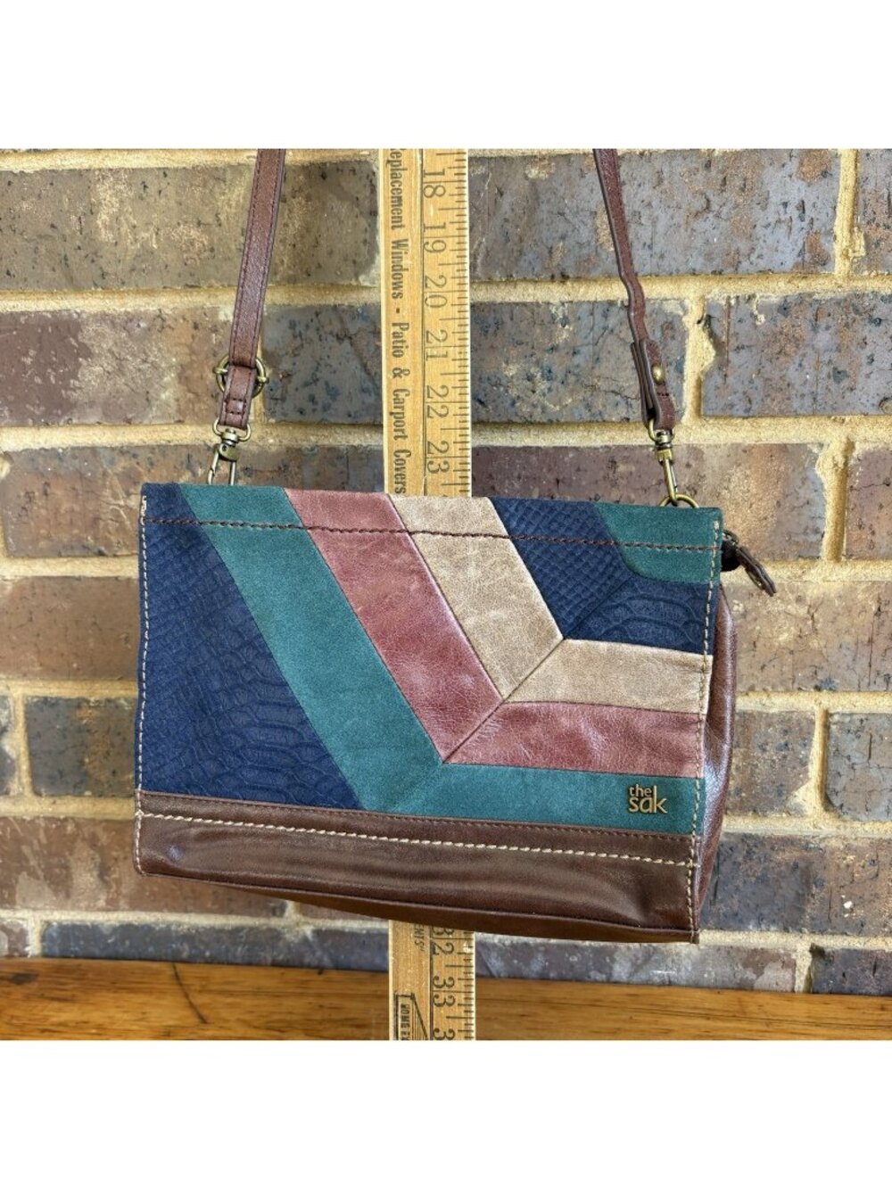 VTG The Sak Crossbody Iris Multitone Patchwork Leather Bag Adjustable Strap